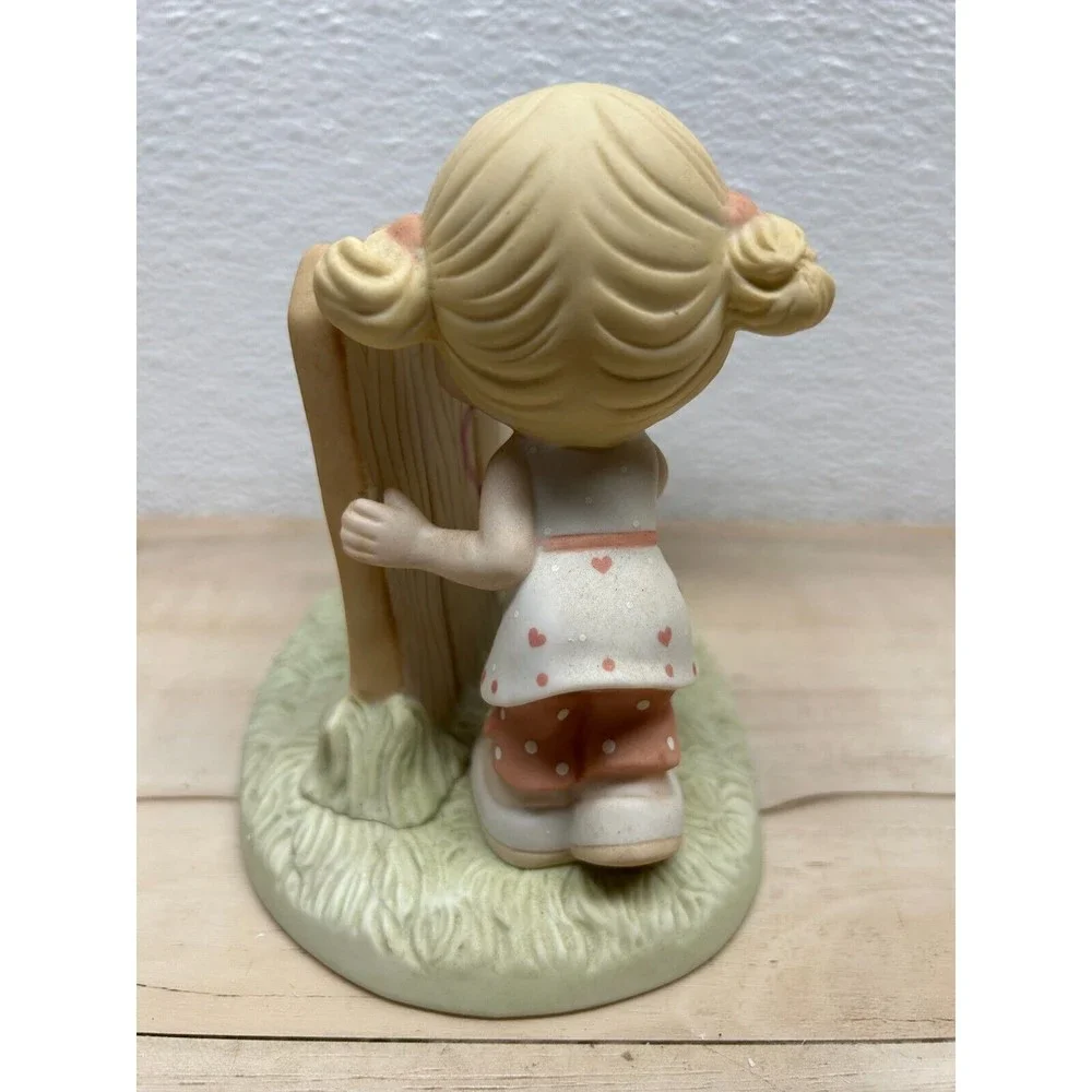 2012 Enesco Precious Moments Sharing My Heart With You Porcelain Figurine